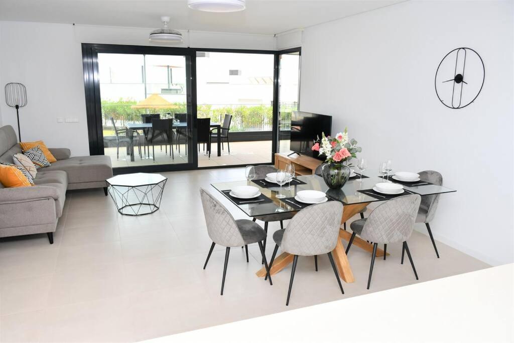 Casa Kerr - Luxury Apt - Sleeps 9 - Los Boliches Málaga Exterior foto